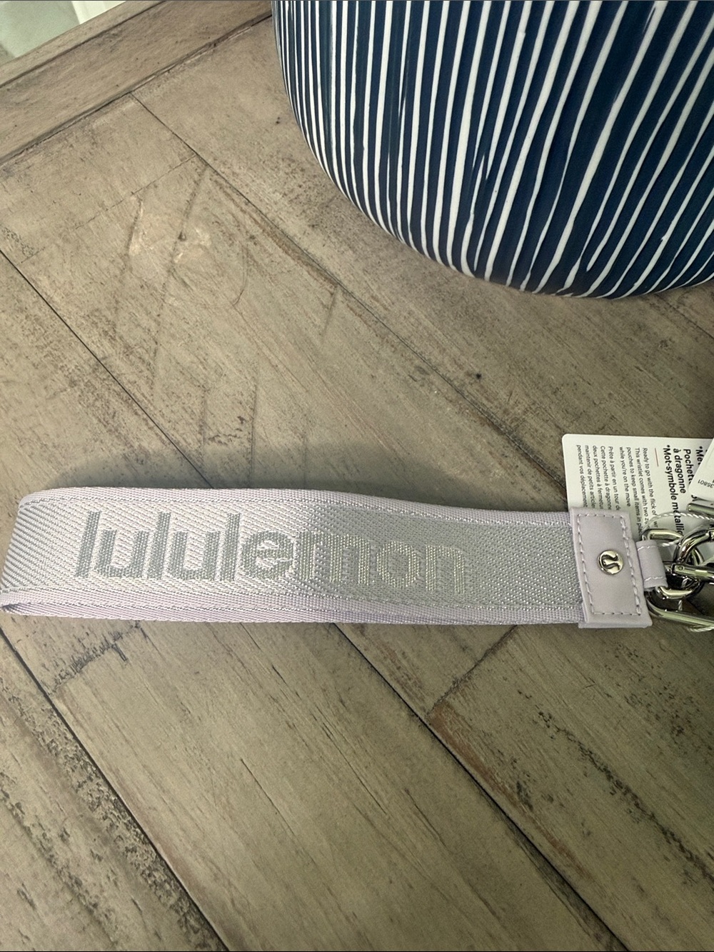 Lululemon dual Pouch Wristlet* Metallic Wordmark - Picture 4 of 7